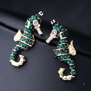 NWT Green encrusted crystal Sea-Horse earrings